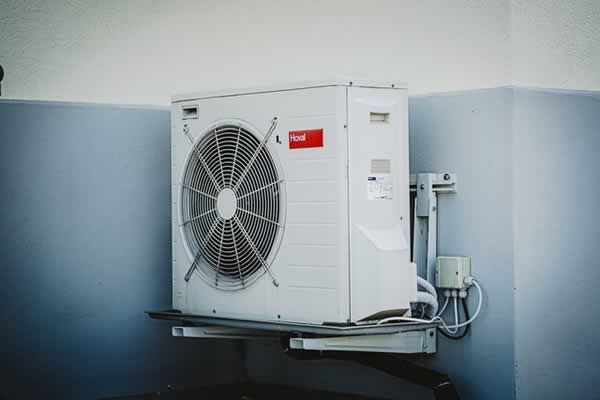 wall mounted air conditioning condenser