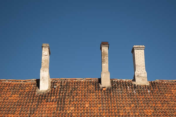 3 chiminies on roof