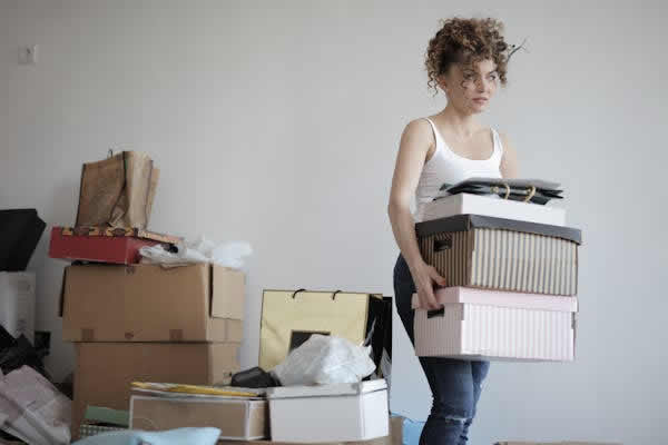 girl with moving boxes